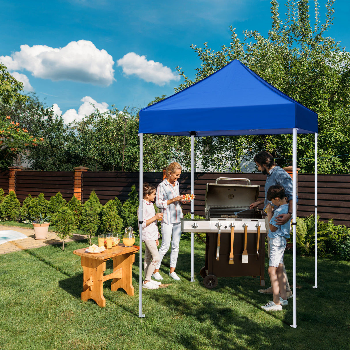 EAGLE PEAK 5x5 Pop Up Canopy Tent Instant Outdoor Canopy Easy Set-up Straight Leg Folding Shelter